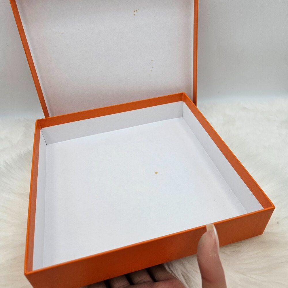 Authentic Hermès Gift Box (Empty) - Picture 6 of 7